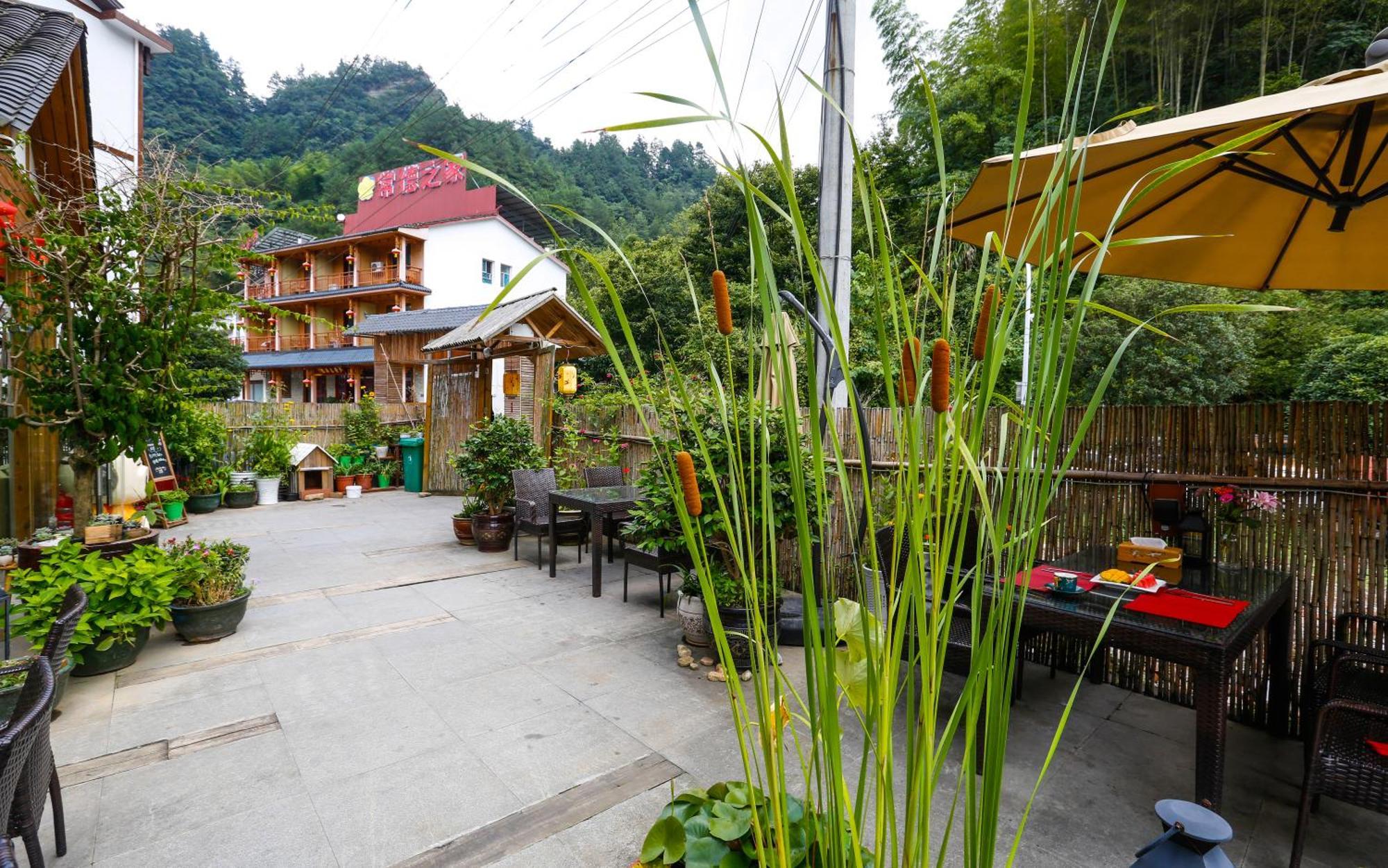 Zhangjiajie Forest Park Youth Hostel Buitenkant foto